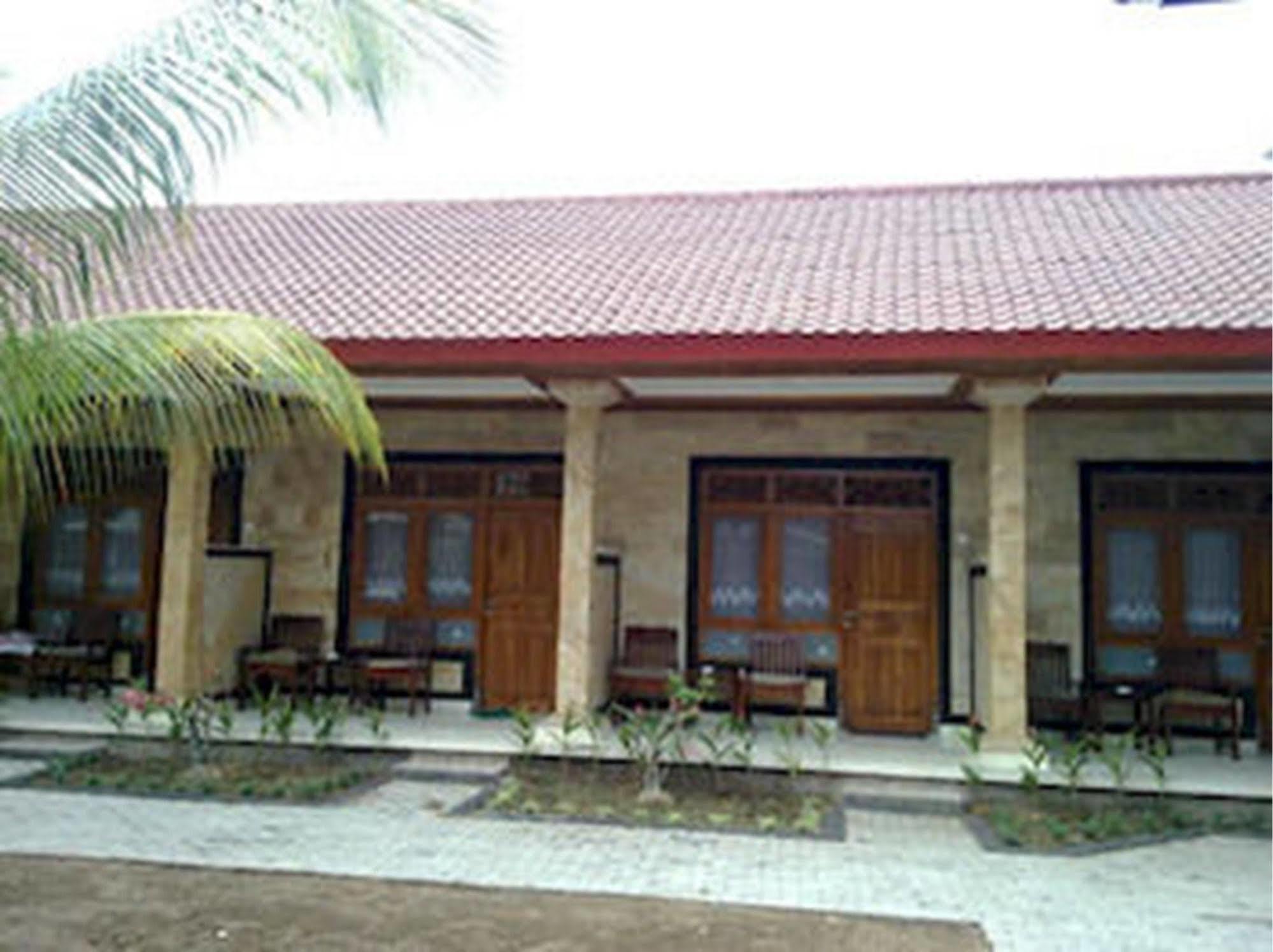 Mahendra Beach Inn Kuta Lombok Eksteriør bilde