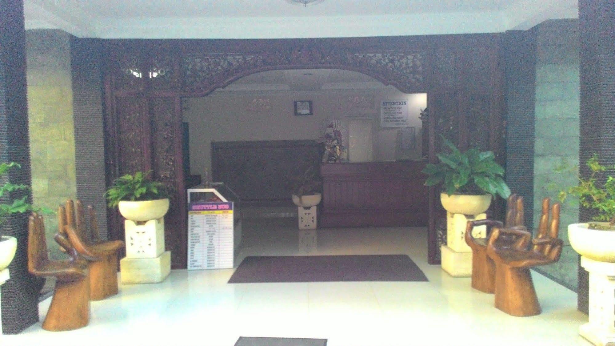 Mahendra Beach Inn Kuta Lombok Eksteriør bilde